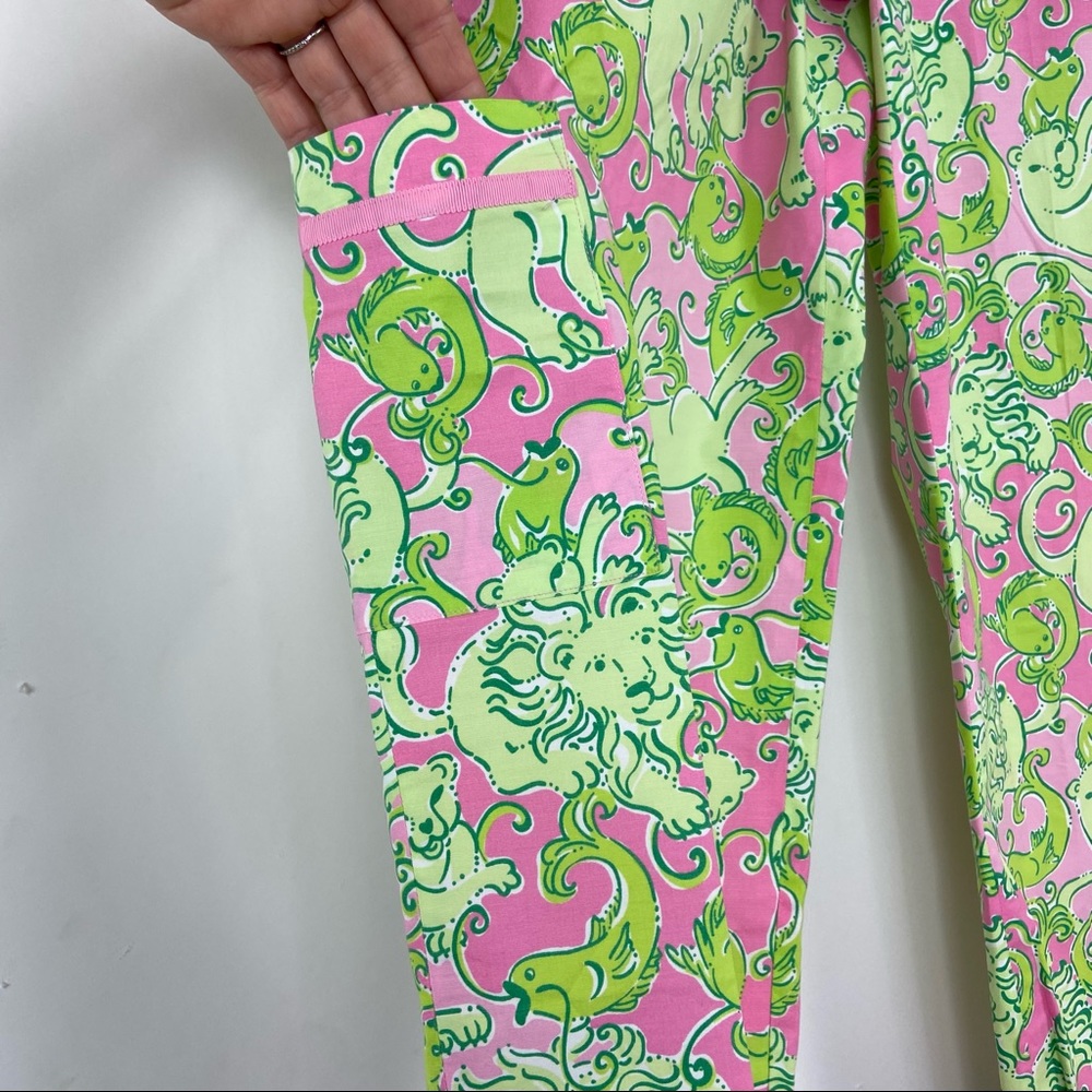 Lilly Pulitzer green lion fish wide leg capris. 8 - Picture 5 of 11